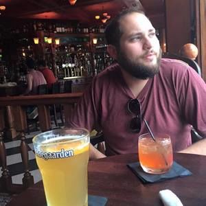 Meet your Posher, Dennis